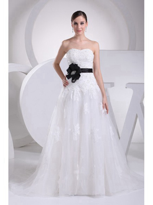 A Line Sweetheart Organza Bridal Dress Bowknot Applique Vividress6513